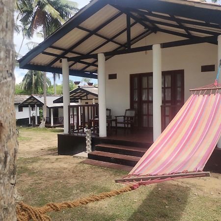 Helios Beach Resort Tangalle Eksteriør bilde
