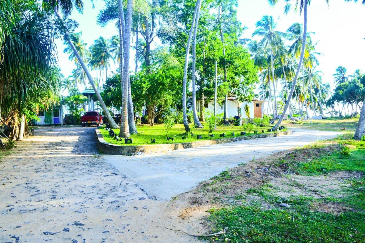 Helios Beach Resort Tangalle Eksteriør bilde