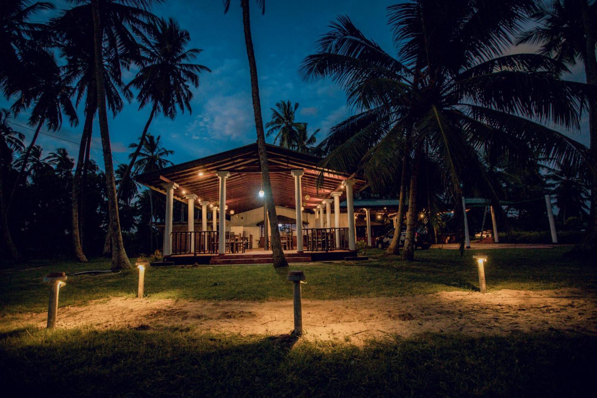 Helios Beach Resort Tangalle Eksteriør bilde