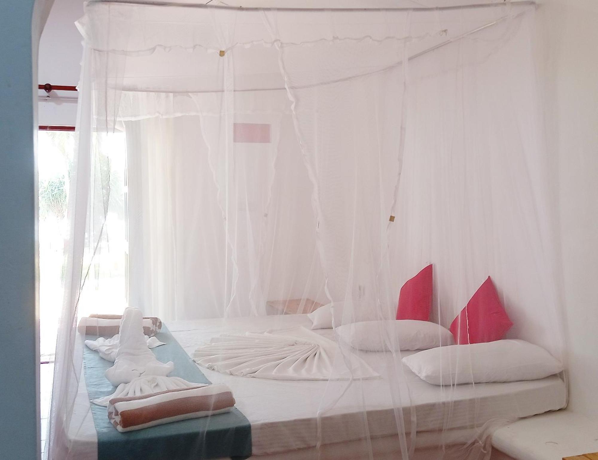 Helios Beach Resort Tangalle Eksteriør bilde