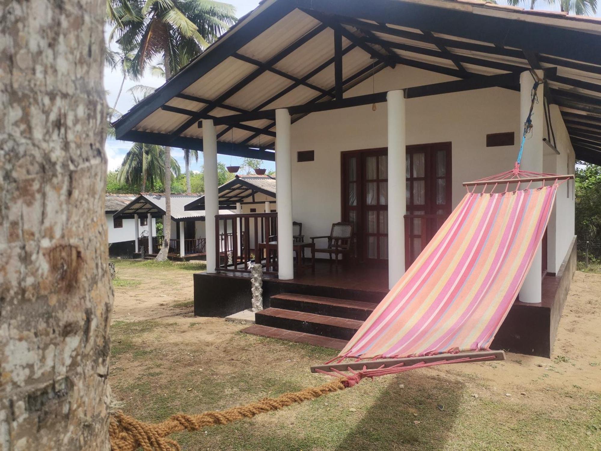 Helios Beach Resort Tangalle Eksteriør bilde